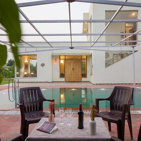 Alaya Stays Raga 2Bhk Farmstay With An Entertainment Lounge Sohna Exterior foto